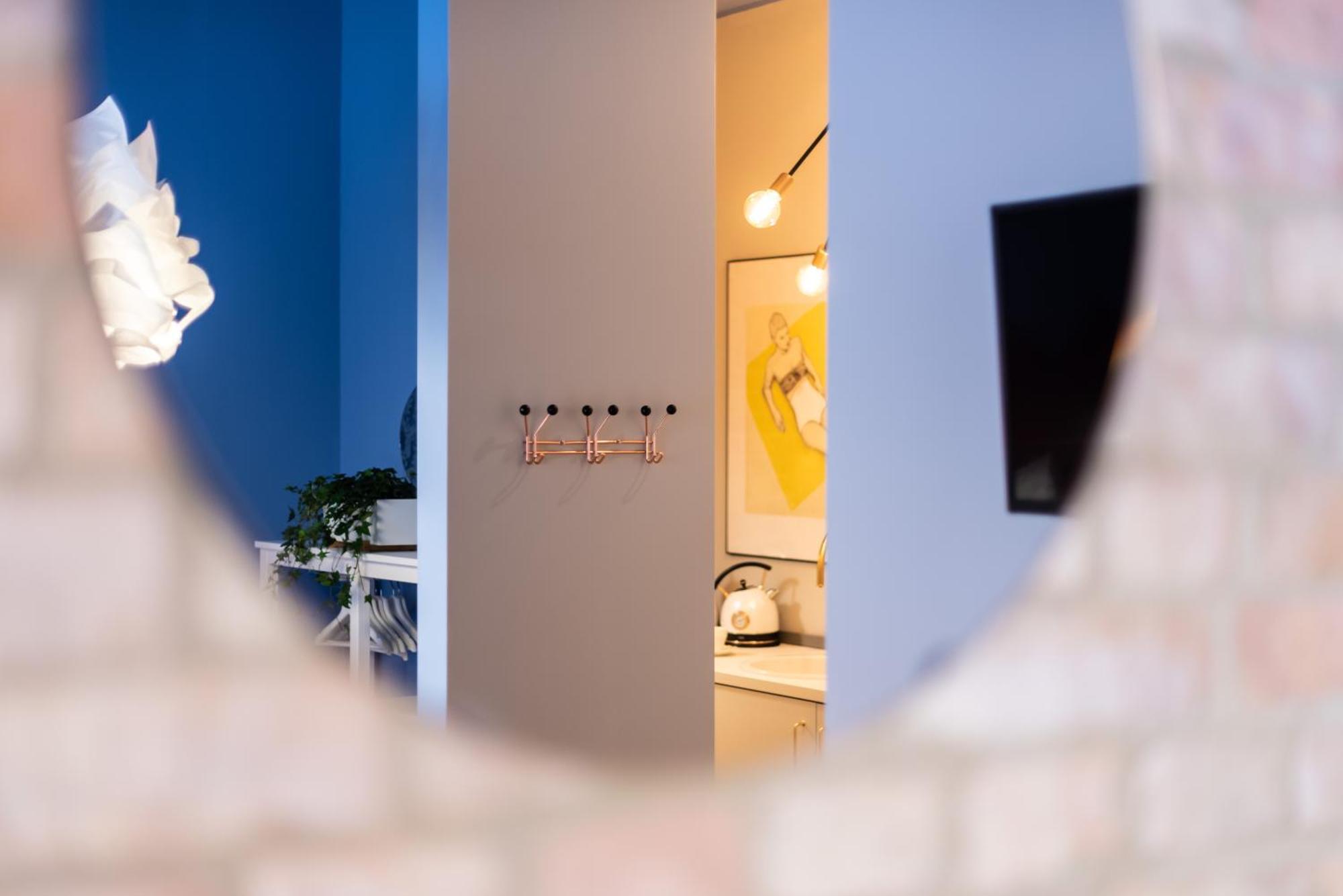 Cichy Zakatek Apartament Przy Starym Rynku Poznan Luaran gambar