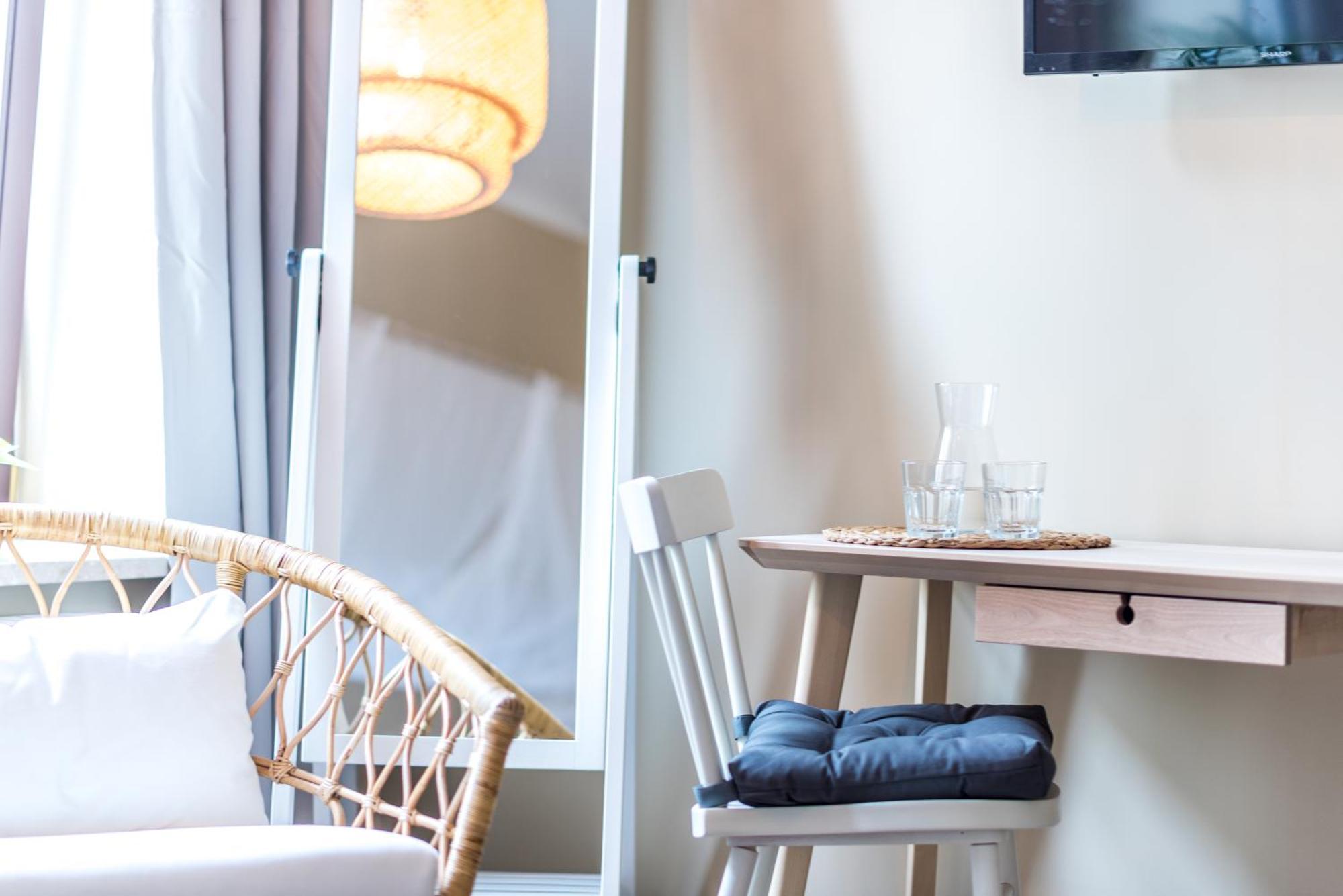 Cichy Zakatek Apartament Przy Starym Rynku Poznan Luaran gambar