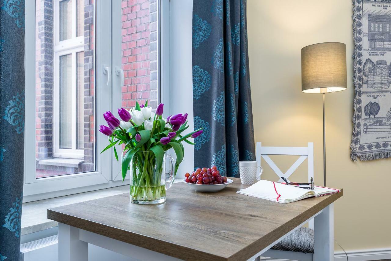 Cichy Zakatek Apartament Przy Starym Rynku Poznan Luaran gambar