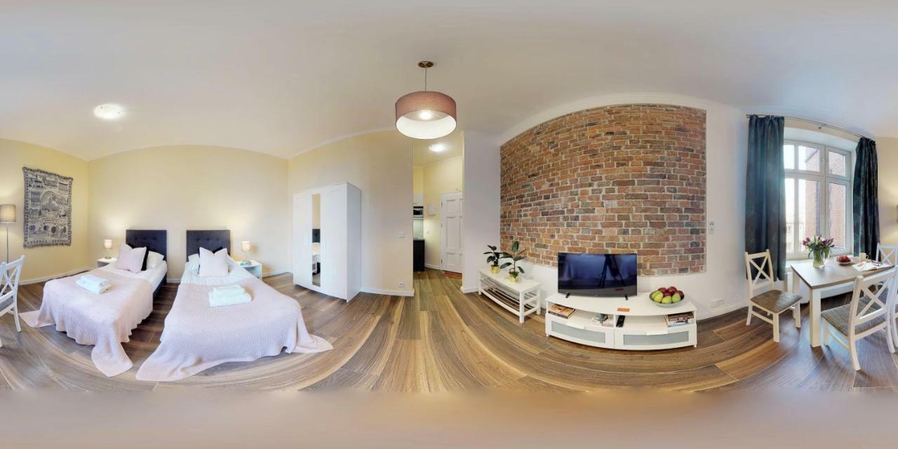 Cichy Zakatek Apartament Przy Starym Rynku Poznan Luaran gambar