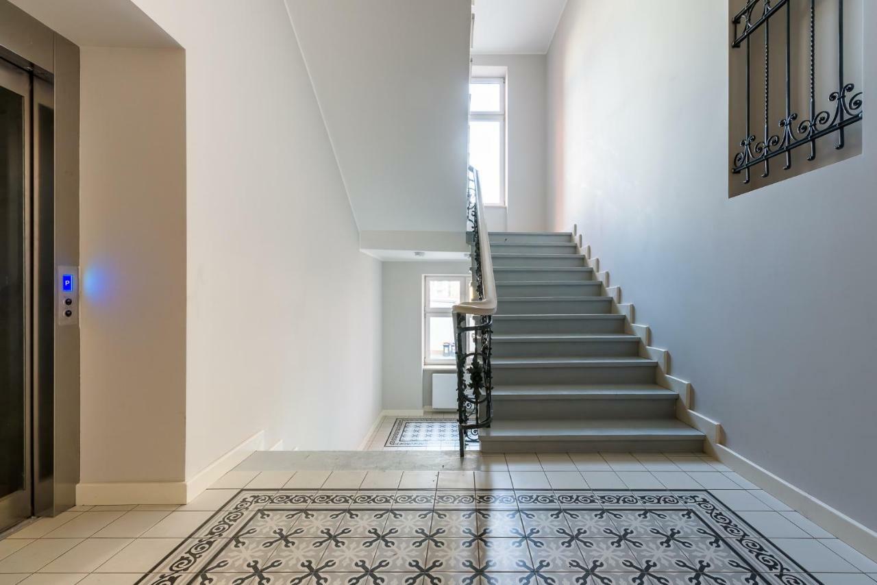 Cichy Zakatek Apartament Przy Starym Rynku Poznan Luaran gambar