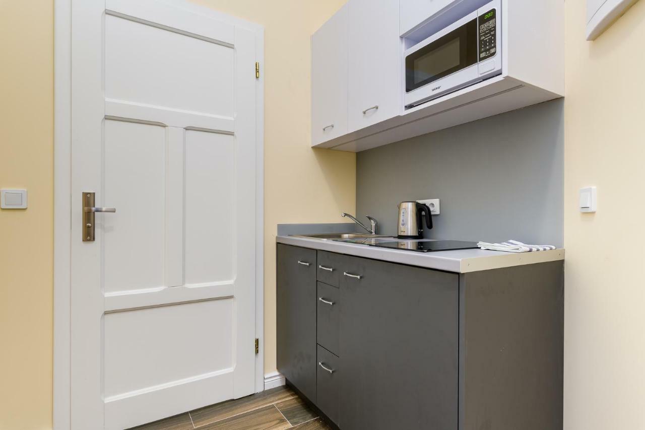 Cichy Zakatek Apartament Przy Starym Rynku Poznan Luaran gambar